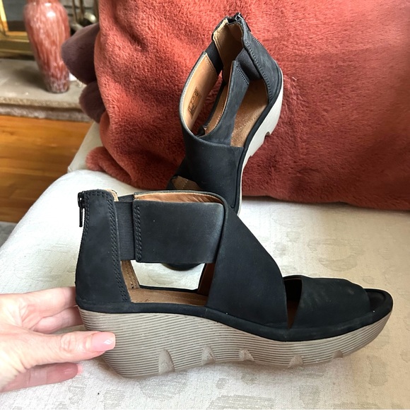 Clarks Artisan Clarene Glamour Black Suede Platform Wedge Sandal 7 - Picture 5 of 15